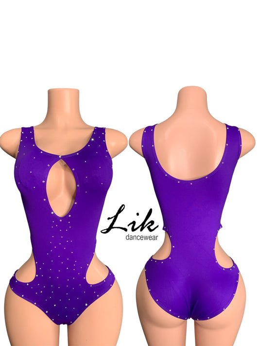 Aura one-piece Bottle Girl outfit